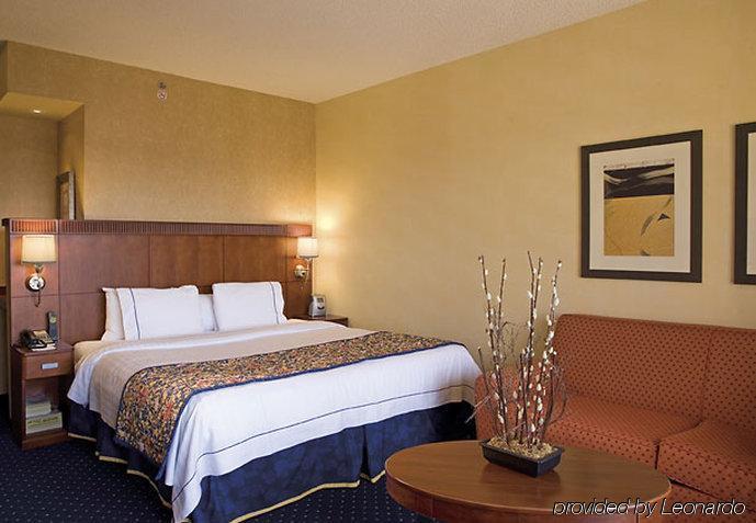 Courtyard By Marriott Fort Smith Downtown Номер фото