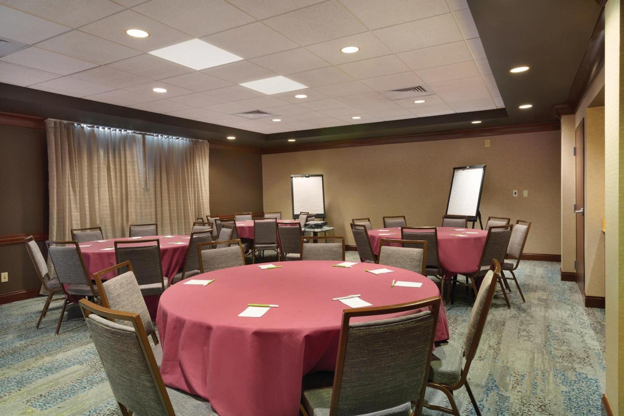 Courtyard By Marriott Fort Smith Downtown Экстерьер фото
