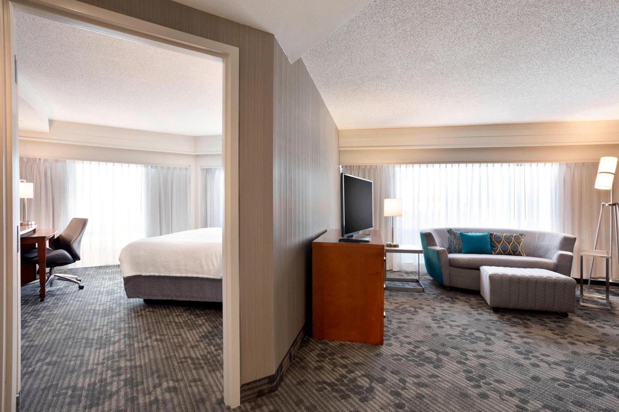 Courtyard By Marriott Fort Smith Downtown Экстерьер фото